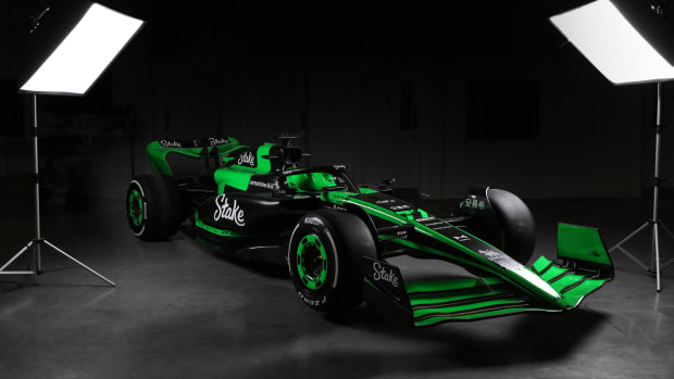 Idols Auction - F1 Authentics - Stake Sauber C44